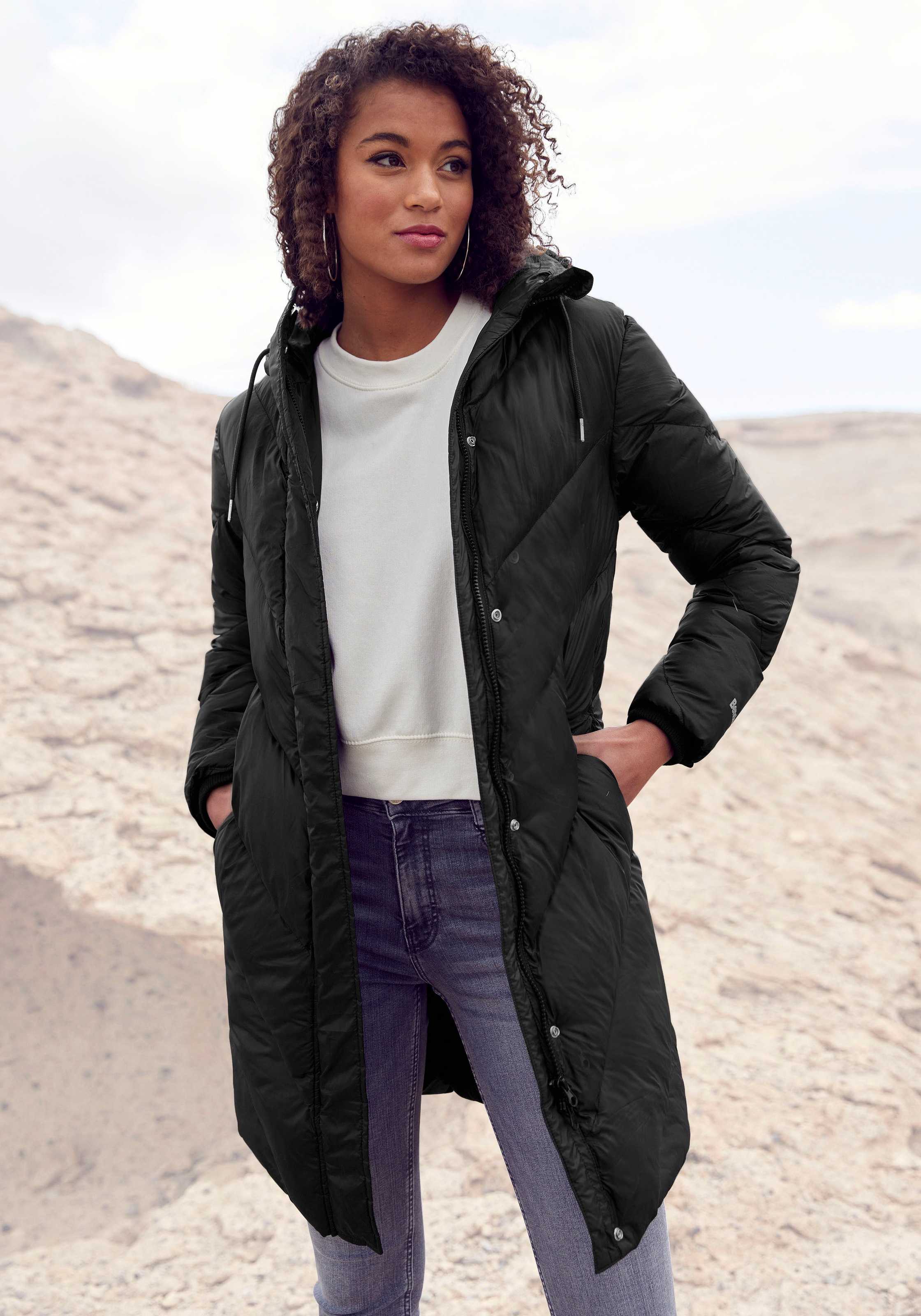 Bench. Steppmantel, / jacke aus wärmendem und windabweisendem Material