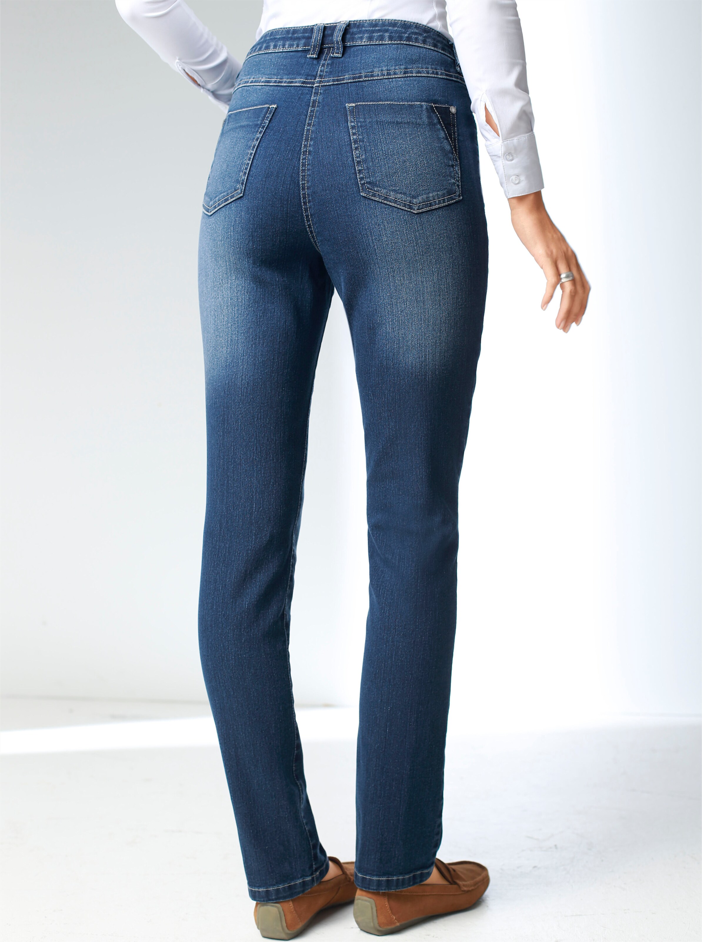 Jeans in dark blue von heine