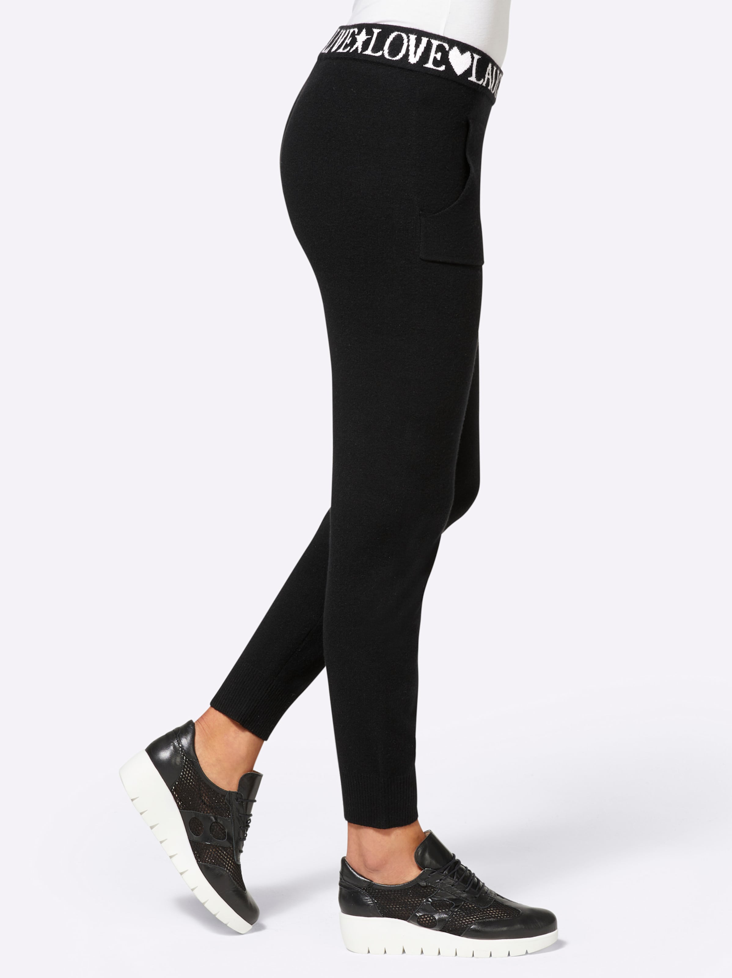 Jogginghose in schwarz von heine