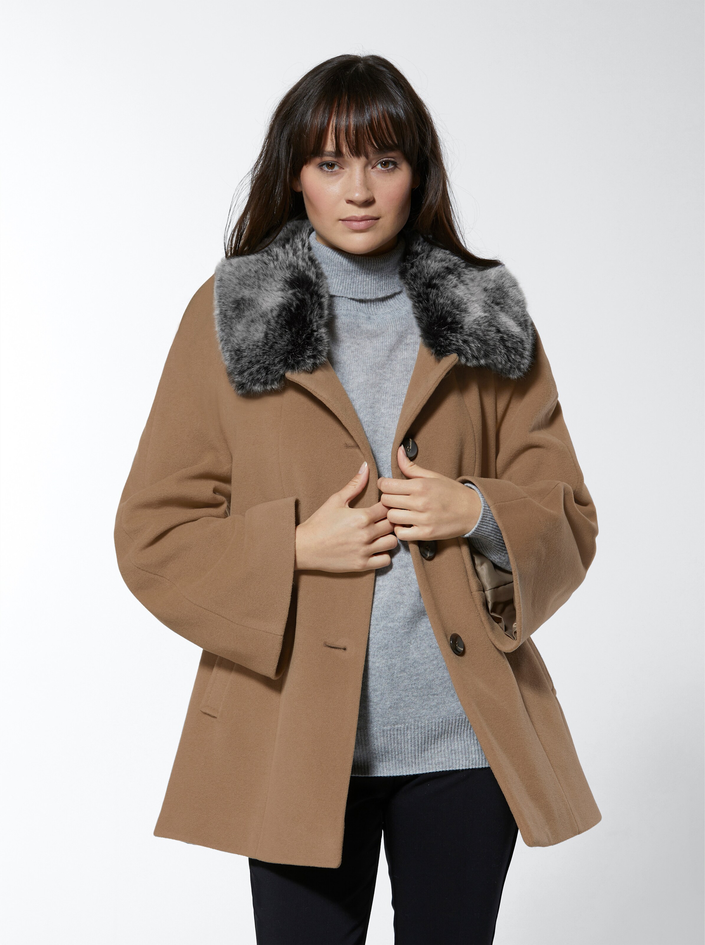 Woll-Jacke in beige von Manisa