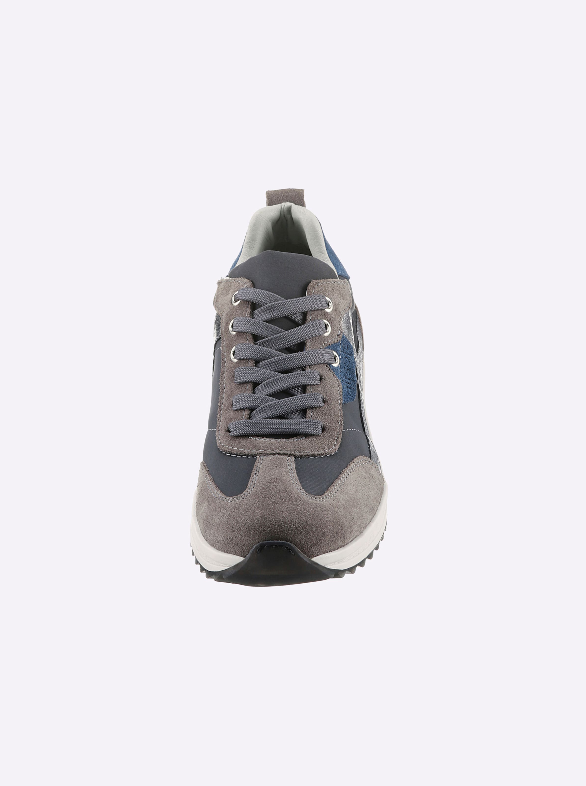 Sneaker in grau von airsoft modern+