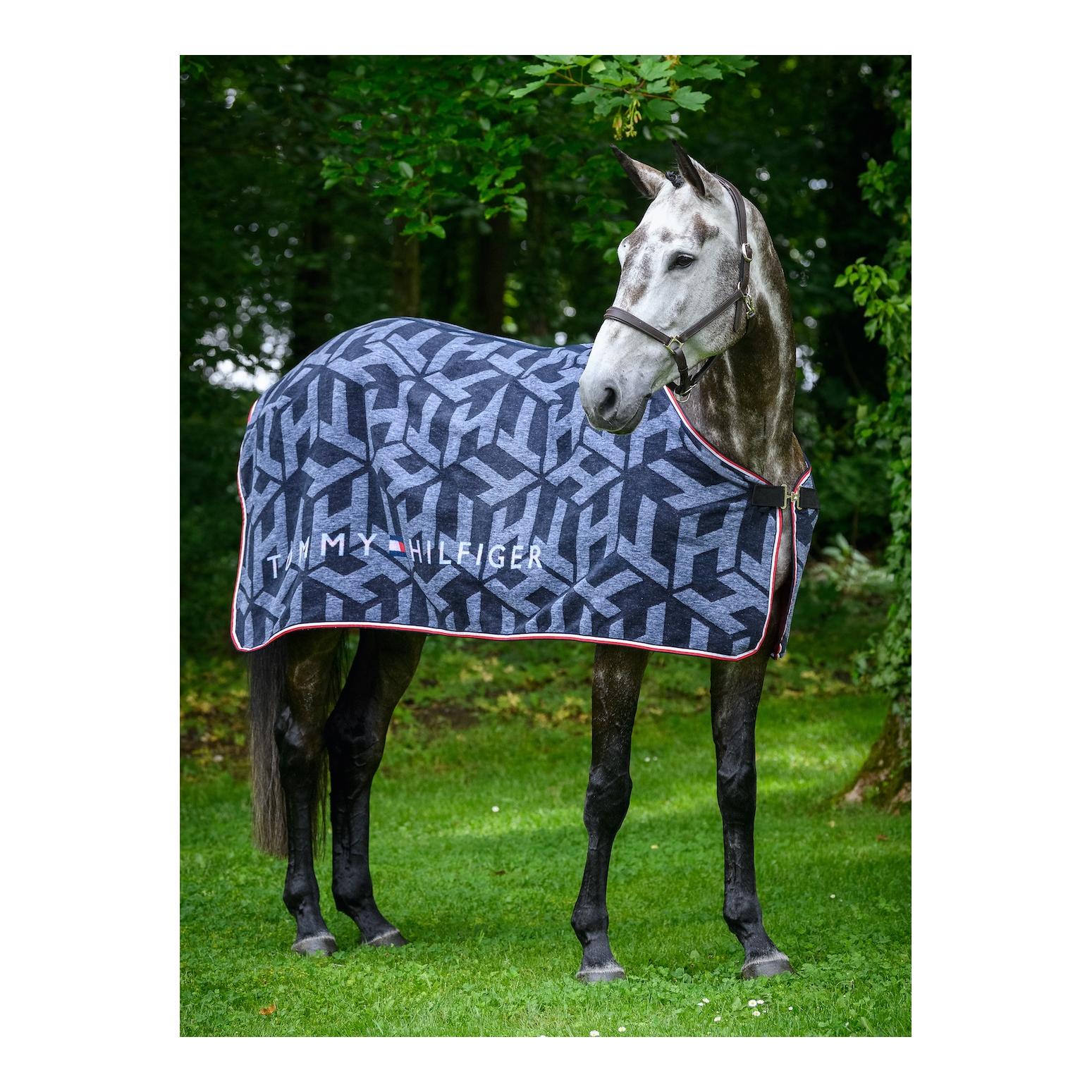 Tommy Hilfiger Equestrian TH Performance Abschwitzdecke Dralon Allover Monogram - Desert Sky -  Grösse Pferdedecken: S